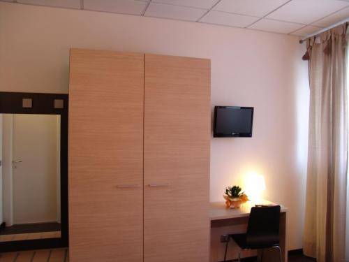 Imagen de la habitación del Hotel Milano, ANCONA. Foto 15