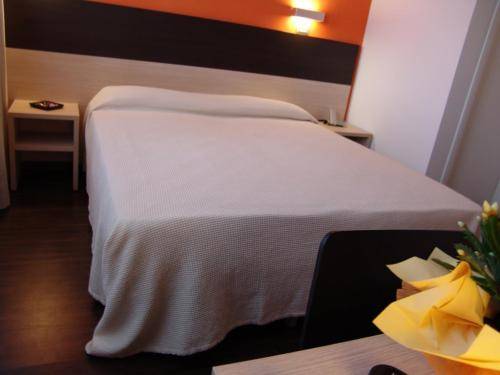 Imagen de la habitación del Hotel Milano, ANCONA. Foto 16