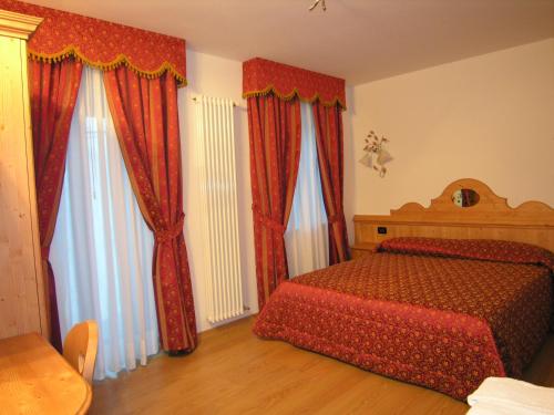 Imagen de la habitación del Hotel Milano, Asiago. Foto 8