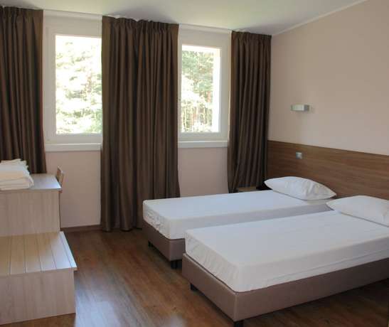 Imagen de la habitación del Hotel Milano, Fondo. Foto 10