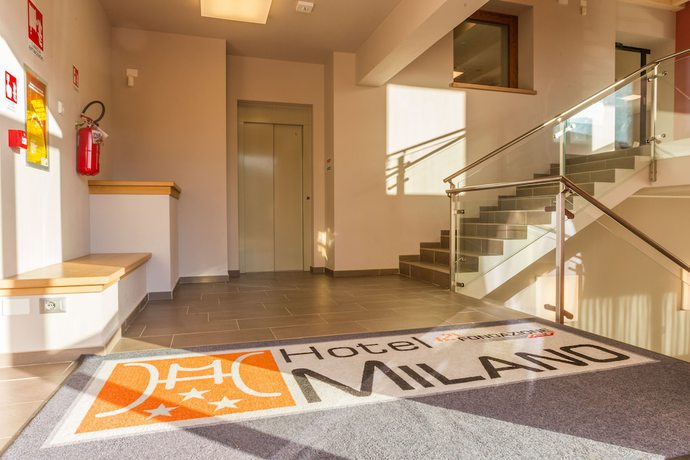Imagen de los interiores del Hotel Milano, Fondo. Foto 20