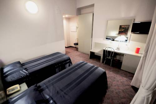 Imagen de la habitación del Hotel Milano, PISTOIA. Foto 7