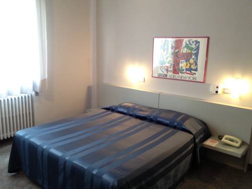 Imagen de la habitación del Hotel Milano, PISTOIA. Foto 13