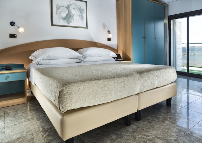 Imagen de la habitación del Hotel Milano Resort. Foto 3