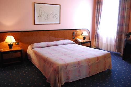 Imagen de la habitación del Hotel Milano, Salice Terme. Foto 7