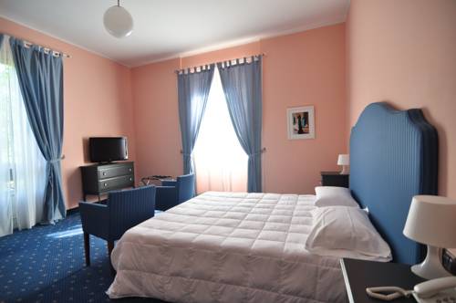Imagen de la habitación del Hotel Milano, Salice Terme. Foto 11