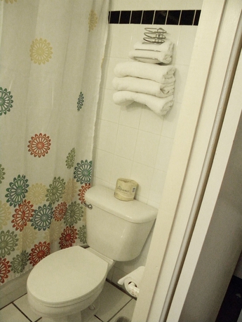 Imagen de la habitación del Hotel Milano, San Juan. Foto 3