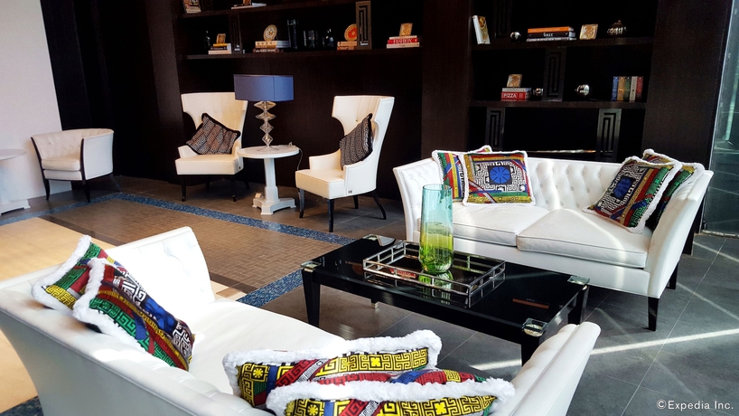 Imagen de los interiores del Hotel Milano Versace Suites. Foto 18