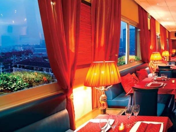 Imagen general del Hotel Milano Verticale - UNA Esperienze. Foto 5