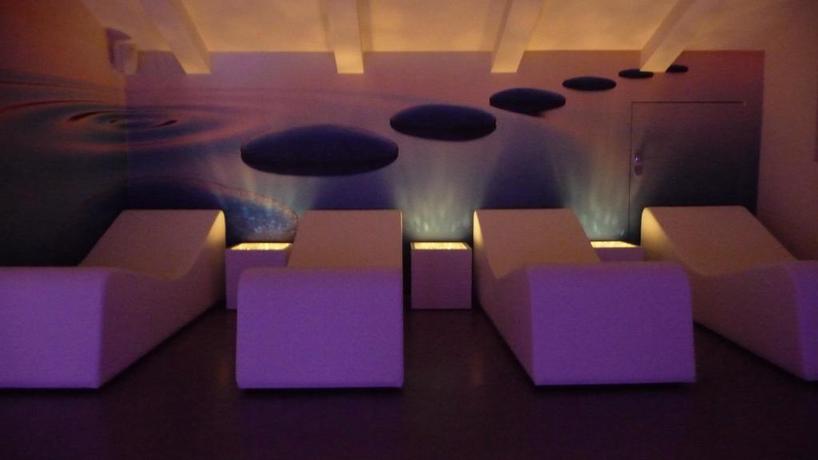 Imagen de los interiores del Hotel Milano and Spa. Foto 7