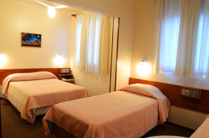 Imagen del bar/restaurante del Hotel Milão. Foto 6