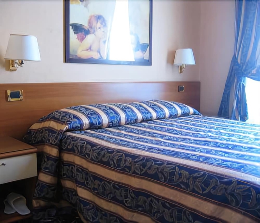 Imagen de la habitación del Hotel Milazzo, Termini. Foto 2