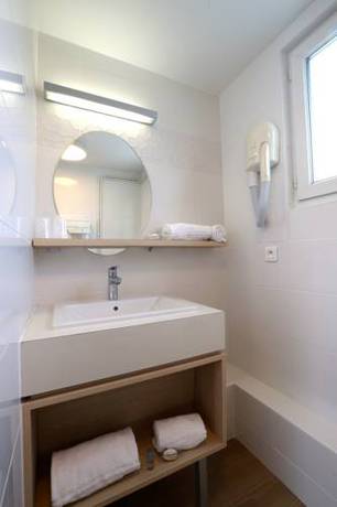 Imagen de la habitación del Hotel Mil&eacute;ade De La Plage - Binic. Foto 4
