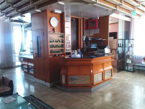 Imagen de los interiores del Hotel Milena, Rimini. Foto 10