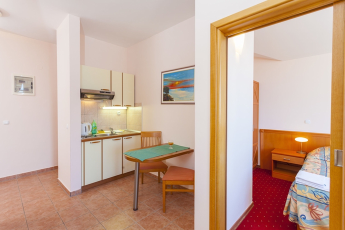 Imagen de la habitación del Hotel Milenij, Brela. Foto 4