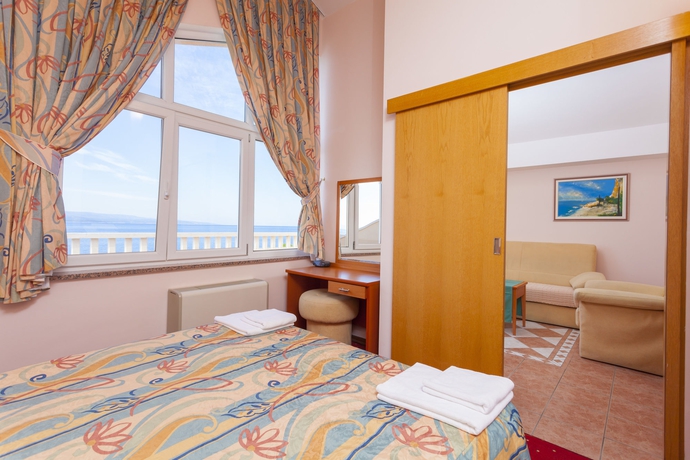 Imagen de la habitación del Hotel Milenij, Brela. Foto 10