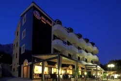 Imagen general del Hotel Milenij, Makarska. Foto 1