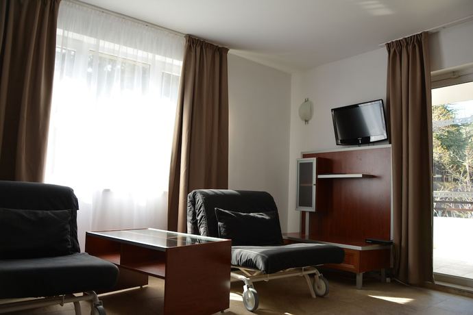 Imagen de la habitación del Hotel Milennia Family. Foto 16