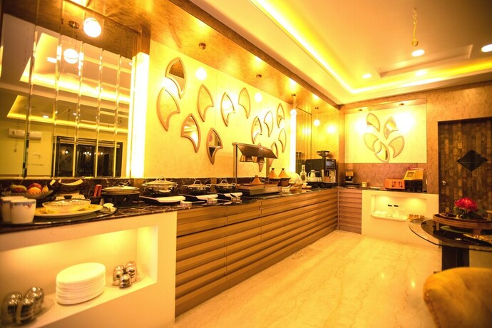 Imagen del bar/restaurante del Hotel Milestone 251. Foto 18
