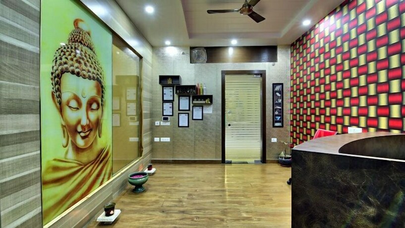 Imagen de los interiores del Hotel Milestone 251. Foto 29