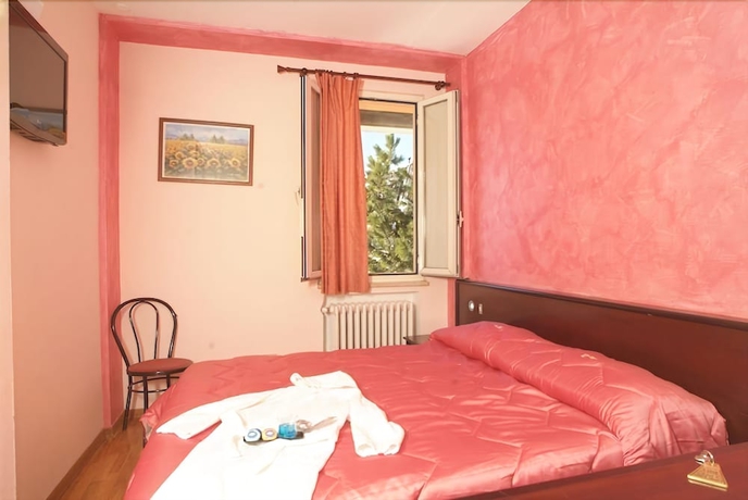 Imagen de la habitación del Hotel Miletto. Foto 9