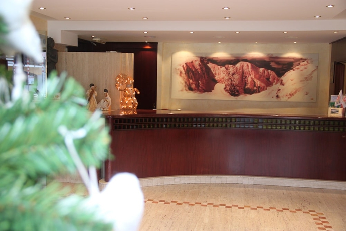 Imagen de los interiores del Hotel Miletto. Foto 18