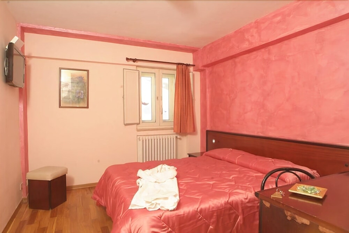 Imagen de la habitación del Hotel Miletto. Foto 10