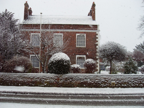 Imagen de los exteriores del Hotel Milford Hall. Foto 7