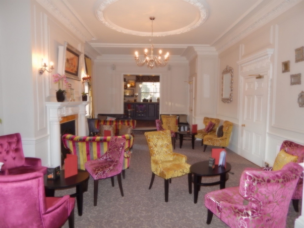 Imagen de los interiores del Hotel Milford Hall. Foto 9