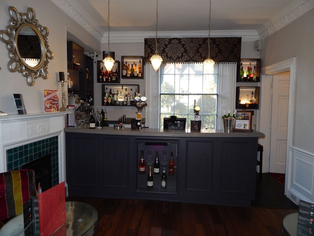Imagen del bar/restaurante del Hotel Milford Hall. Foto 3