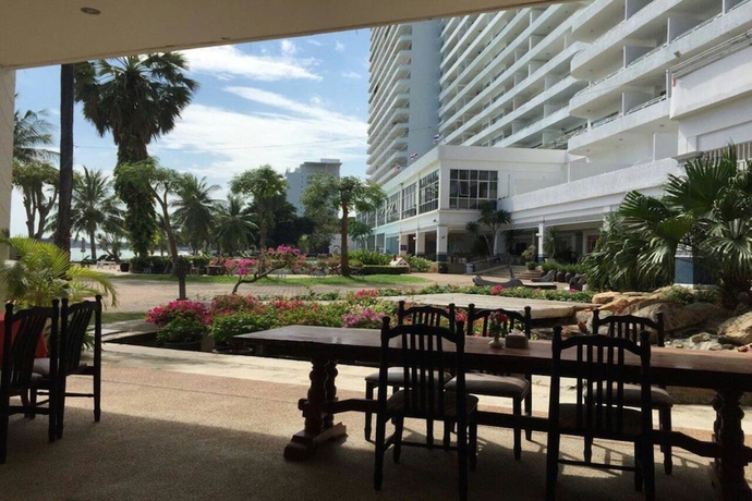 Imagen del bar/restaurante del Hotel Milford Paradise - No.200. Foto 2