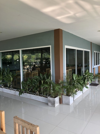 Imagen de los interiores del Hotel Milin Villa Resort Kanchanaburi. Foto 15