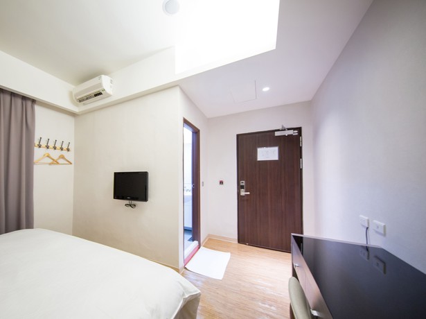 Imagen de la habitación del Hotel Military 75. Foto 5