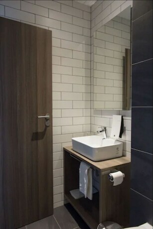 Imagen de la habitación del Hotel Milk Factory. Foto 21