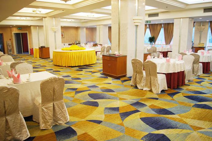 Imagen del bar/restaurante del Hotel Milky Way Chongqing. Foto 2