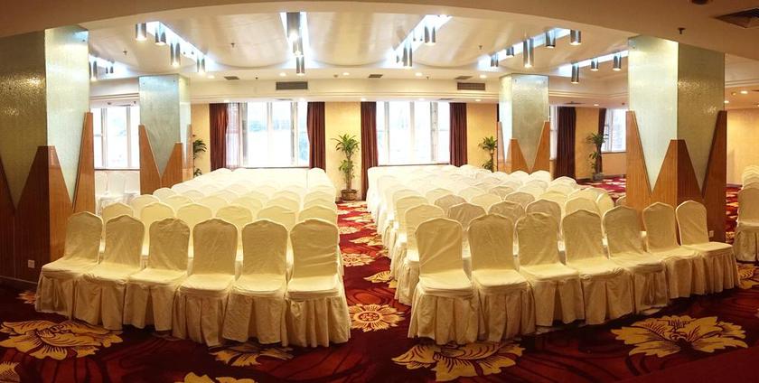 Imagen de los interiores del Hotel Milky Way Chongqing. Foto 10