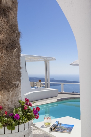 Imagen de la piscina del Hotel Mill Houses Elegant Suites. Foto 15