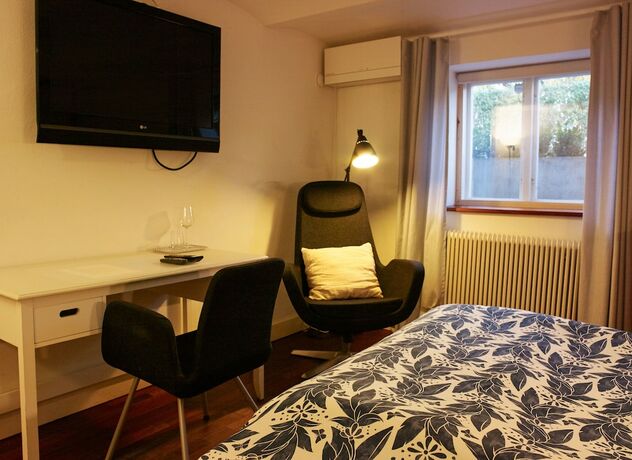 Imagen de la habitación del Hotel MillasVilla. Foto 17