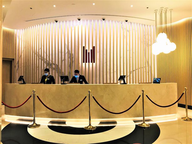 Imagen de los interiores del Hotel Millennium Airport Dubai. Foto 20