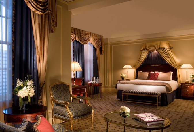 Imagen de los interiores del Hotel Millennium Biltmore Los Angeles. Foto 11