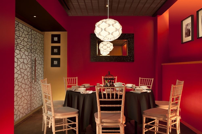 Imagen del bar/restaurante del Hotel Millennium Biltmore Los Angeles. Foto 6