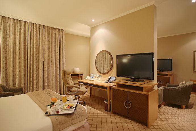 Imagen de la habitación del Hotel Millennium Central Kuwait Downtown. Foto 9