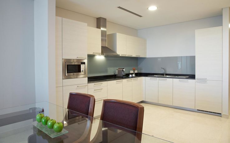 Imagen de la habitación del Hotel Millennium Executive Apartments Muscat. Foto 4