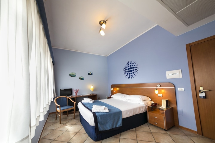 Imagen de la habitación del Hotel Millennium Gold. Foto 4