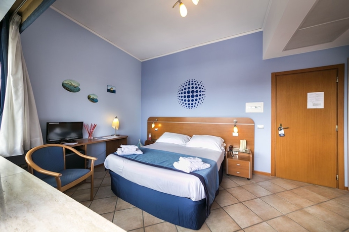 Imagen de la habitación del Hotel Millennium Gold. Foto 16