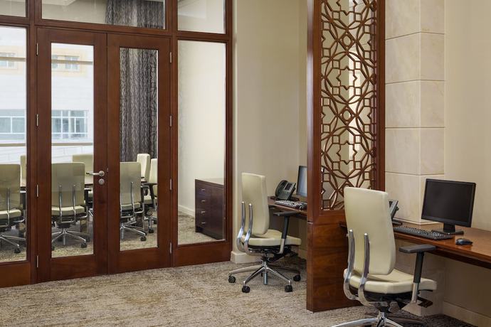 Imagen de los interiores del Hotel Millennium Hail. Foto 13