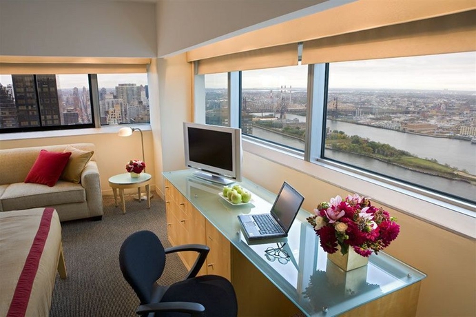 Imagen de los interiores del Hotel Millennium Hilton New York One UN Plaza. Foto 13