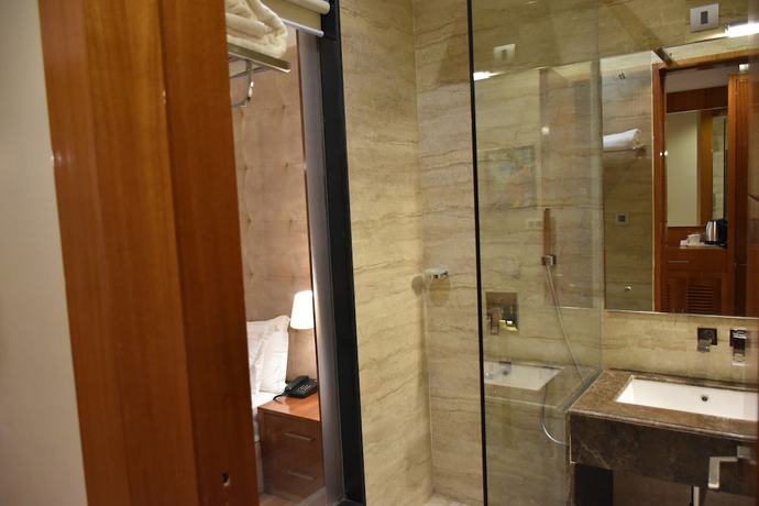 Imagen de la habitación del Hotel Millennium Inn, Allahabad. Foto 6