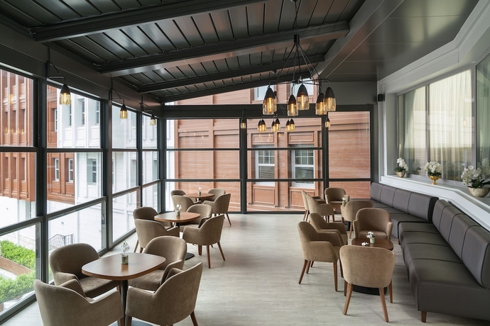 Imagen de los interiores del Hotel Millennium Istanbul Golden Horn. Foto 19