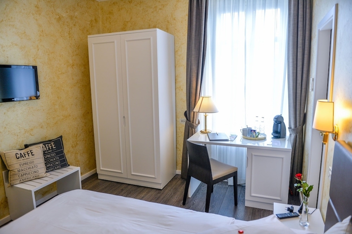 Imagen de la habitación del Hotel Millennium, Locarno. Foto 13